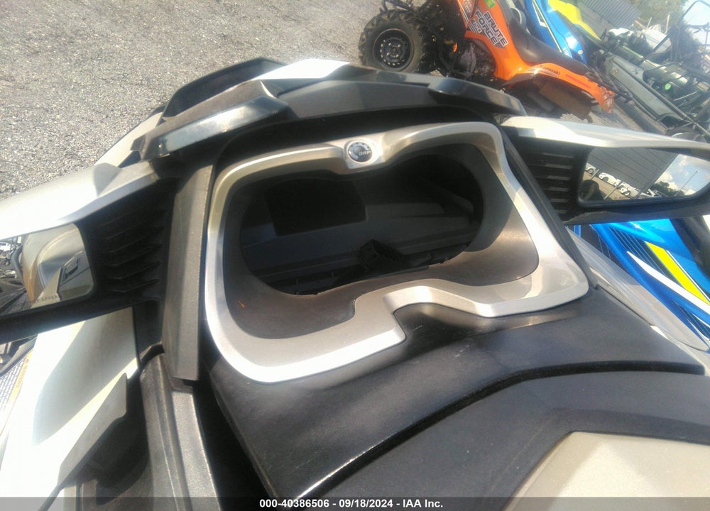 2009 SEADOO GTX VIN: YDV52843E909