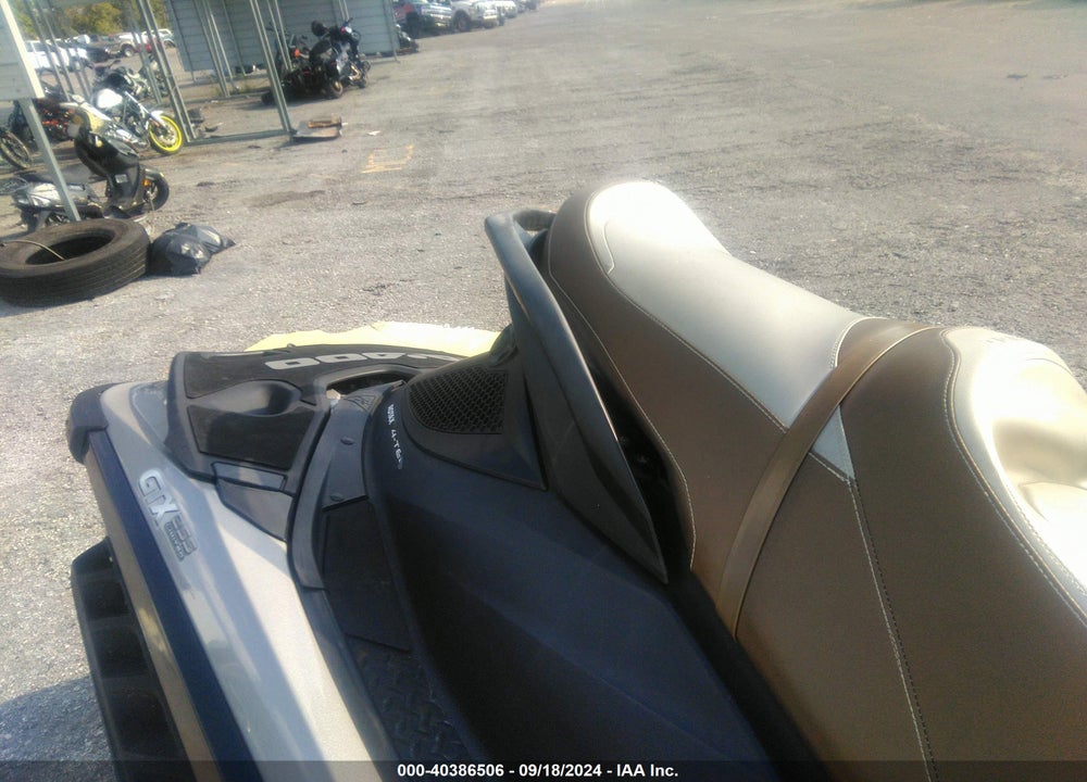 2009 SEADOO GTX VIN: YDV52843E909