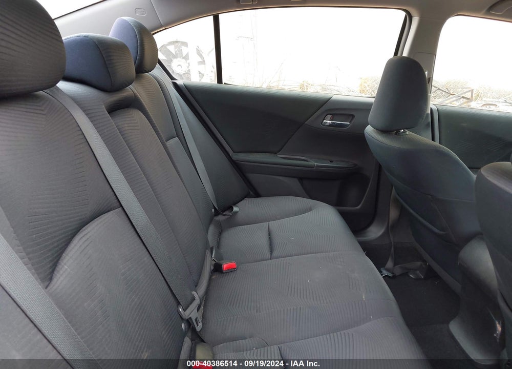 2015 HONDA ACCORD LX VIN: 1HGCR2F31FA037983