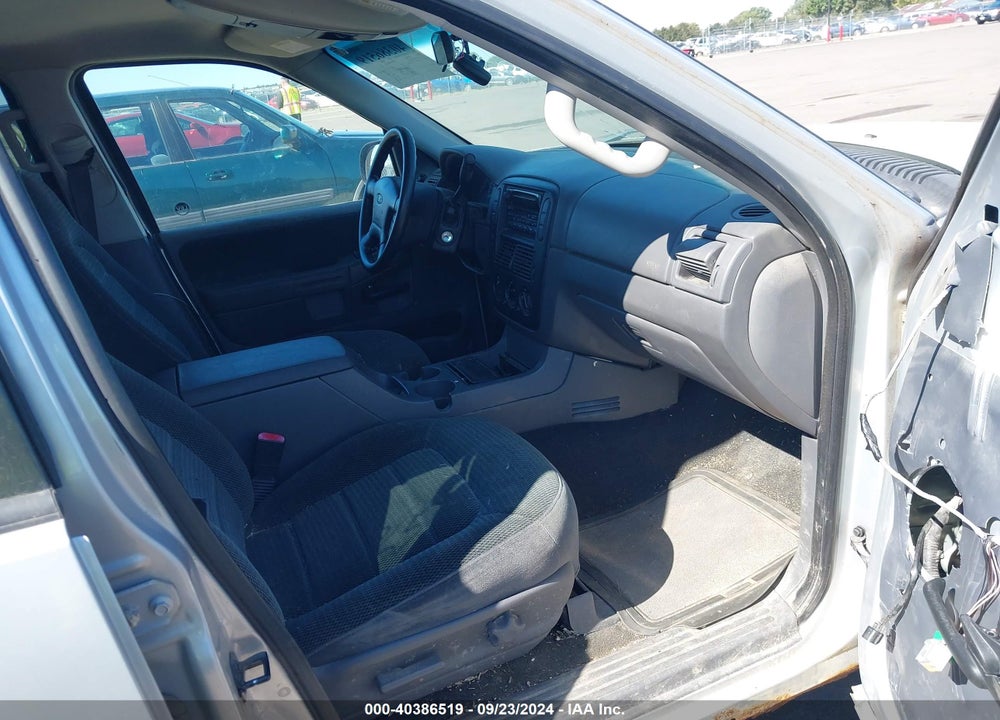 2002 FORD EXPLORER XLT VIN: 1FMZU73E02UA74263