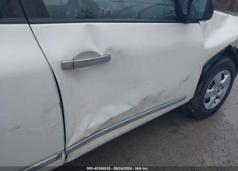 2014 NISSAN ROGUE SELECT S VIN: JN8AS5MV8EW201980