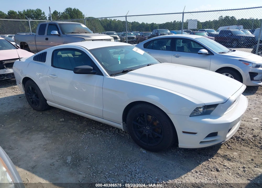 2014 FORD MUSTANG V6 VIN: 1ZVBP8AM5E5265430