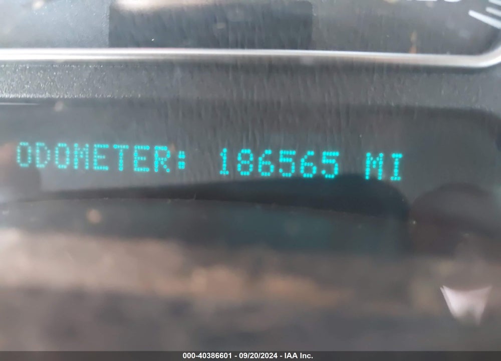 2005 GMC ENVOY DENALI VIN: 1GKET63M852360938