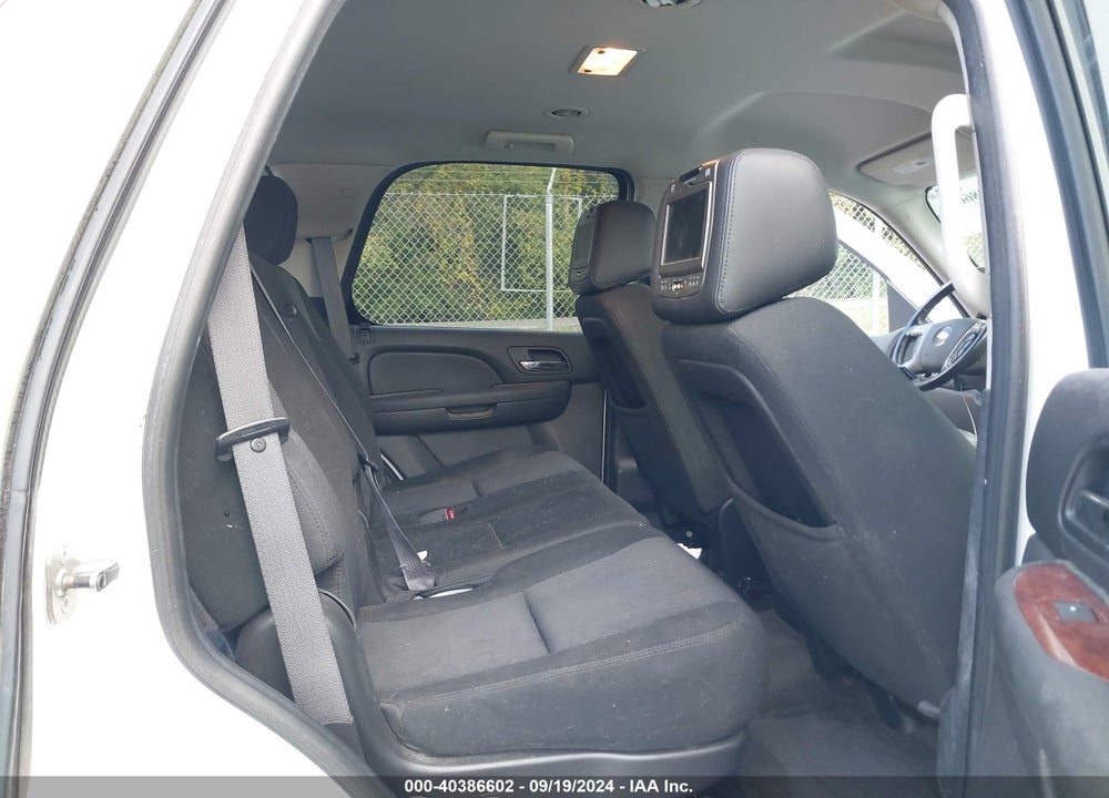 2011 CHEVROLET TAHOE LS VIN: 1GNSKAE02BR311338