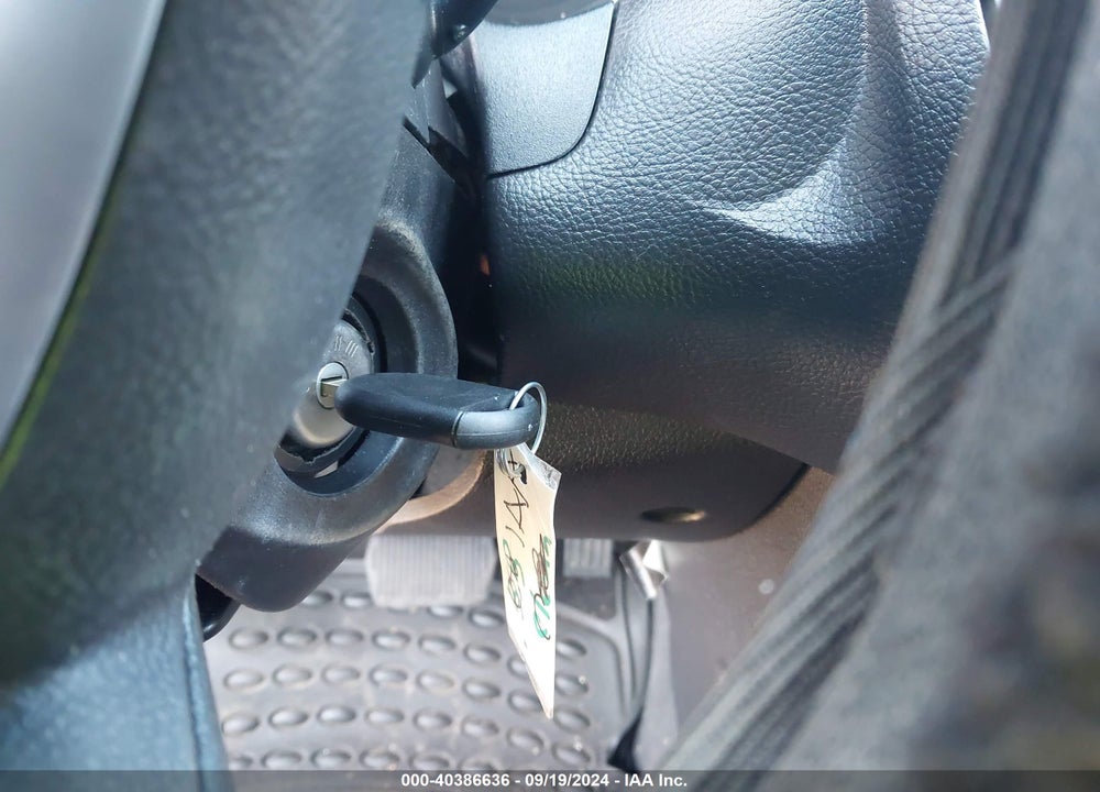 2013 FORD FOCUS SE VIN: 1FADP3K25DL275483