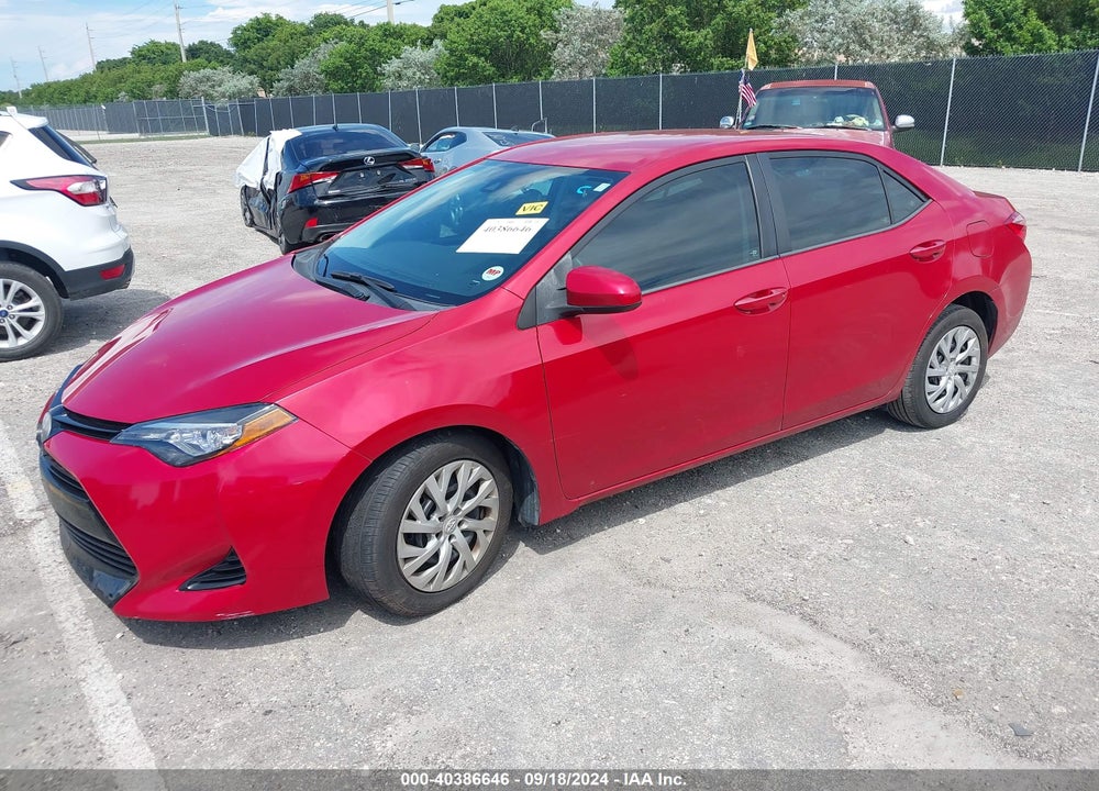2017 TOYOTA COROLLA LE VIN: 5YFBURHE7HP734184