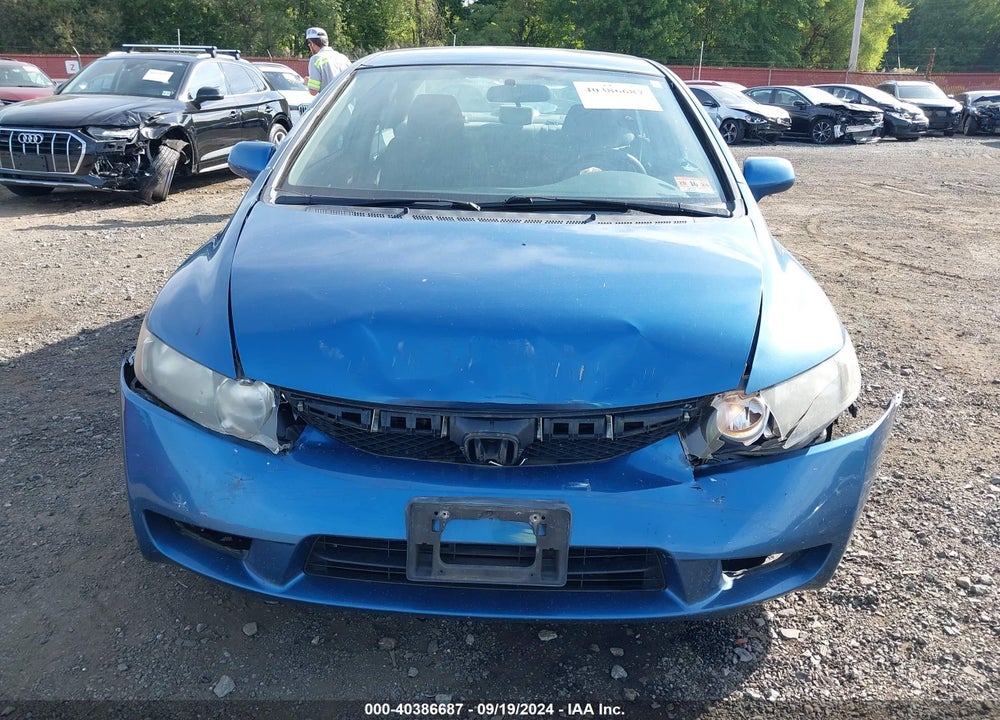 2010 HONDA CIVIC LX VIN: 2HGFA1F57AH323282