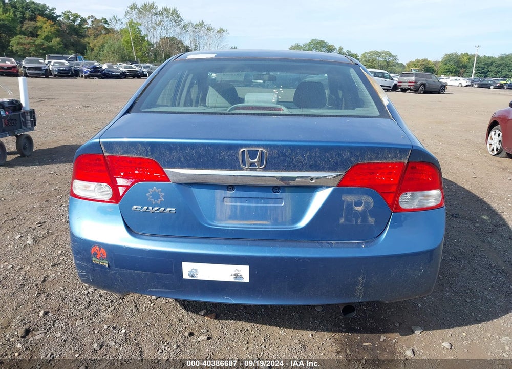 2010 HONDA CIVIC LX VIN: 2HGFA1F57AH323282