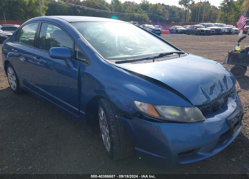2010 HONDA CIVIC LX VIN: 2HGFA1F57AH323282
