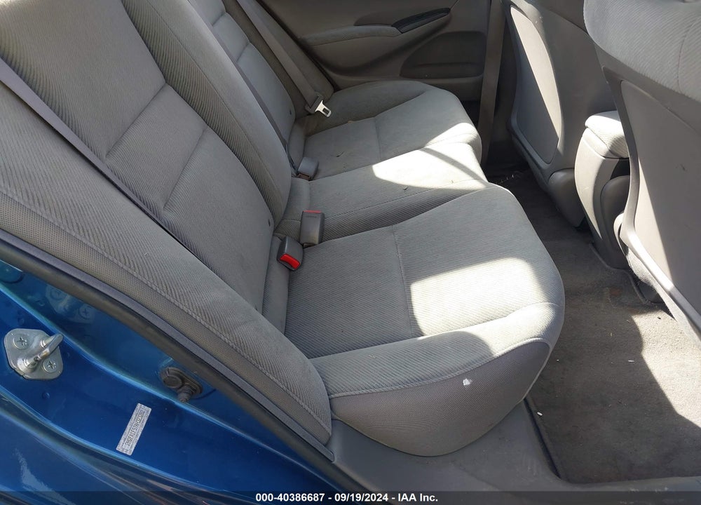 2010 HONDA CIVIC LX VIN: 2HGFA1F57AH323282
