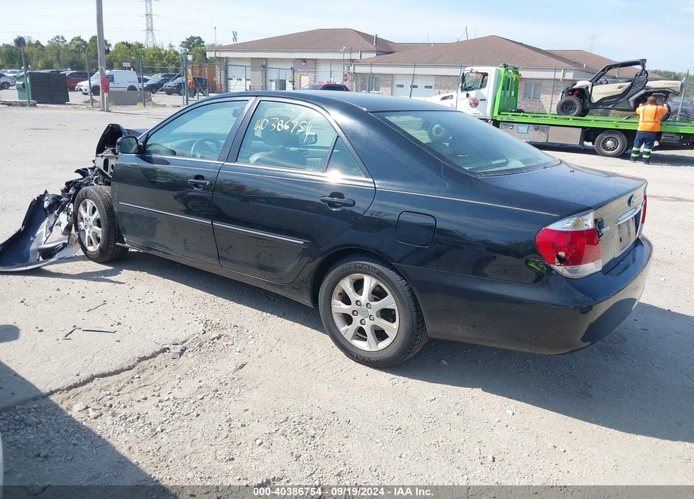 2006 TOYOTA CAMRY XLE VIN: 4T1BE30KX6U743596