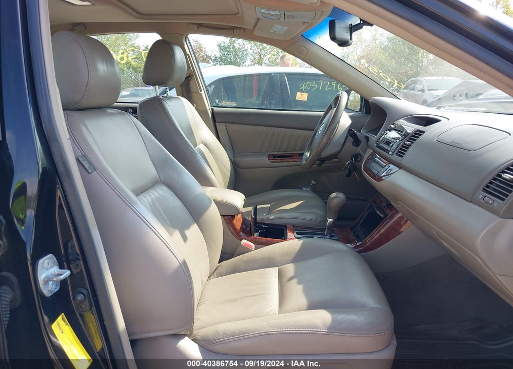 2006 TOYOTA CAMRY XLE VIN: 4T1BE30KX6U743596