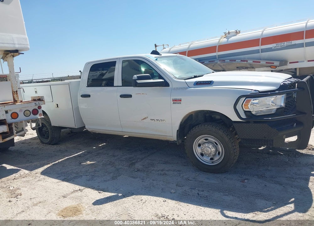 2022 RAM 2500 TRADESMAN 4X4 8' BOX VIN: 3C6UR5HJ5NG251513
