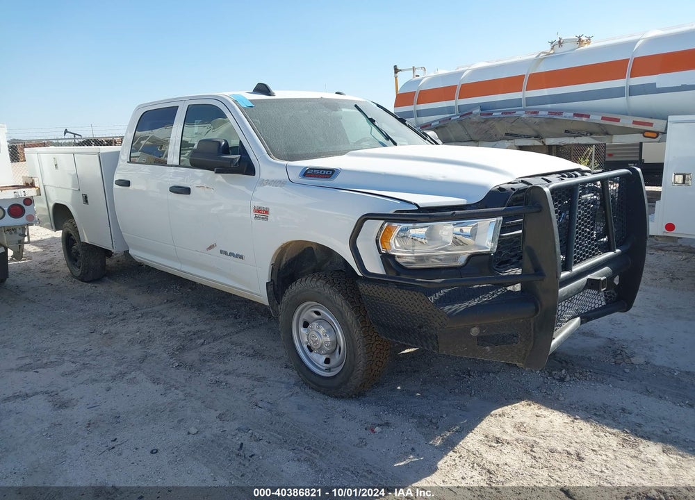 2022 RAM 2500 TRADESMAN 4X4 8' BOX VIN: 3C6UR5HJ5NG251513
