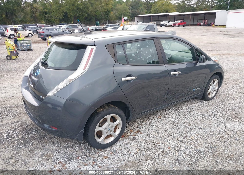 2013 NISSAN LEAF SV VIN: 1N4AZ0CPXDC413332
