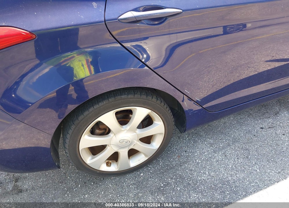 2011 HYUNDAI ELANTRA LIMITED VIN: 5NPDH4AE6BH002465