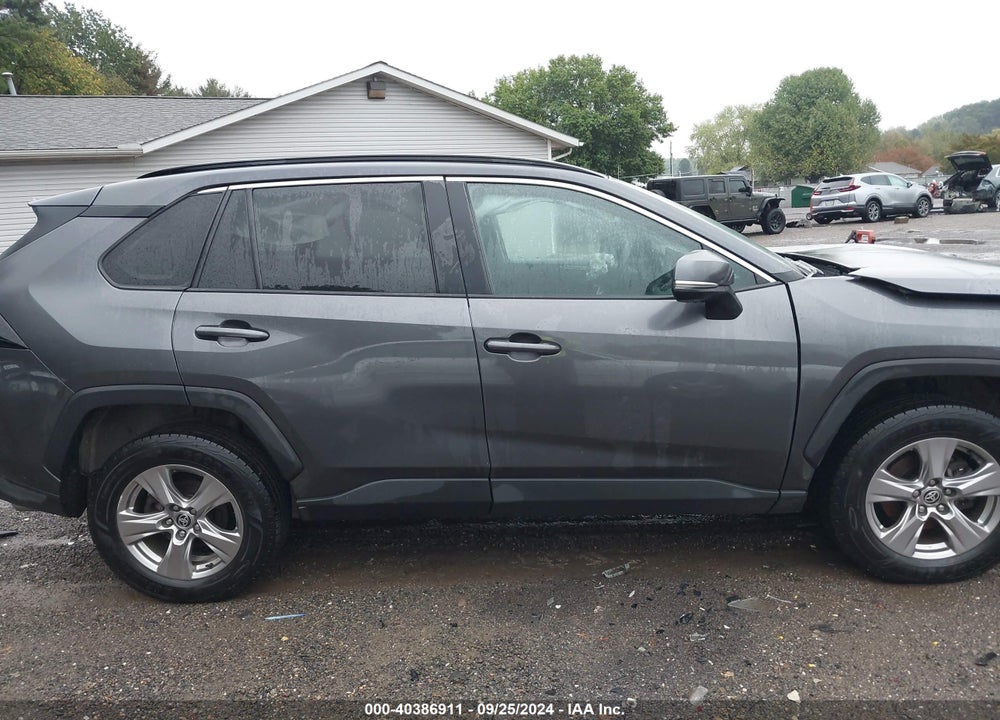 2022 TOYOTA RAV4 XLE VIN: 2T3P1RFV0NC290716