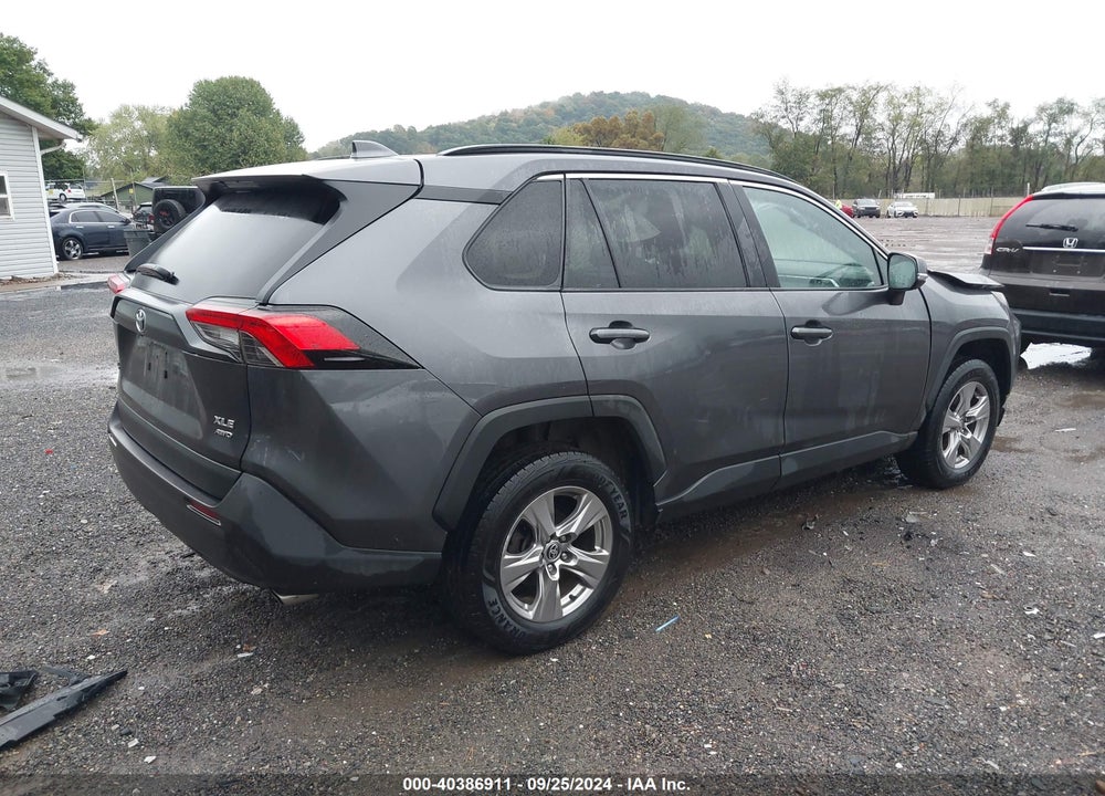 2022 TOYOTA RAV4 XLE VIN: 2T3P1RFV0NC290716