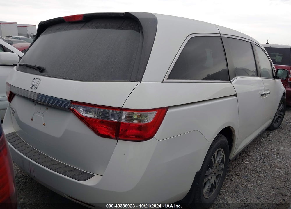 2013 HONDA ODYSSEY VIN: 5FNRL5H63DB062570