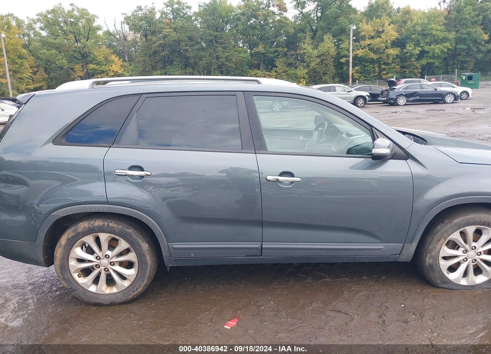 2015 KIA SORENTO EX V6 VIN: 5XYKUDA71FG551007
