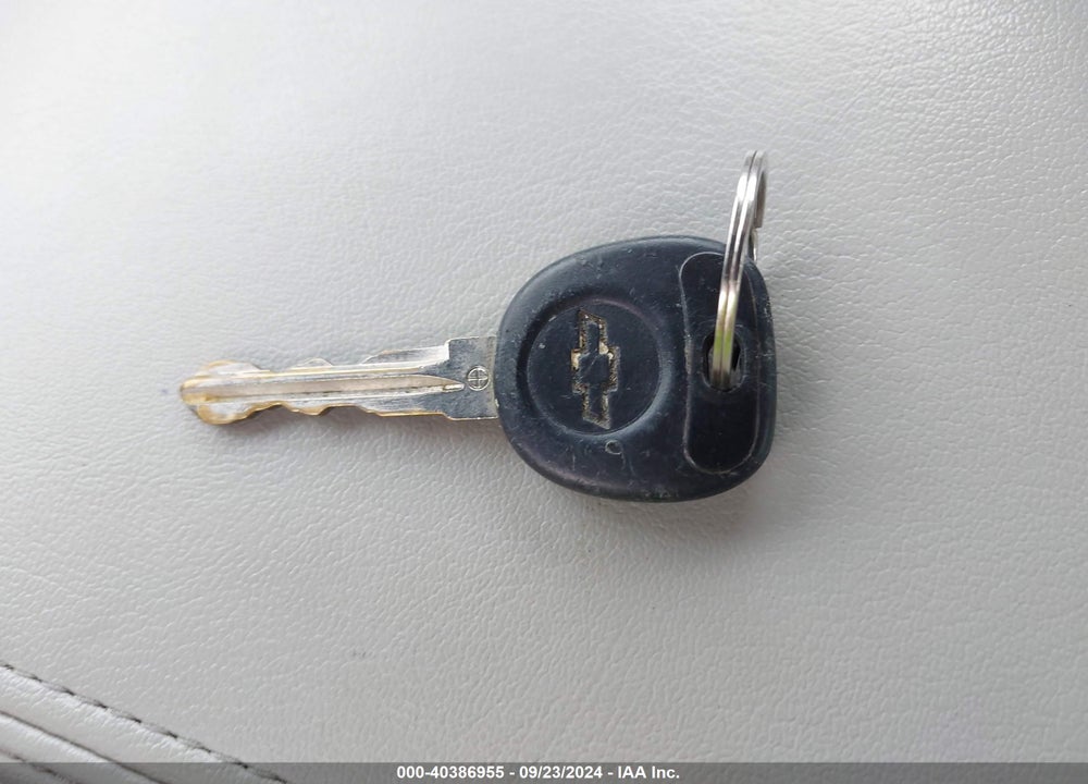 2011 CHEVROLET IMPALA LT VIN: 2G1WB5EK2B1183512