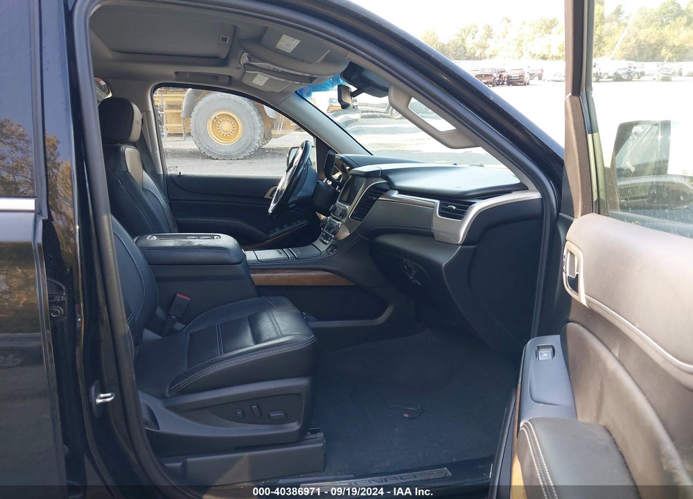 2020 GMC YUKON XL 4WD DENALI VIN: 1GKS2HKJ9LR129429