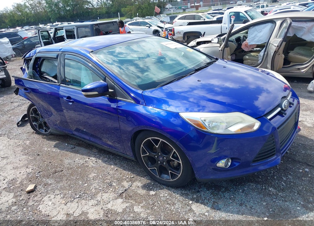 2014 FORD FOCUS SE VIN: 1FADP3K25EL180097