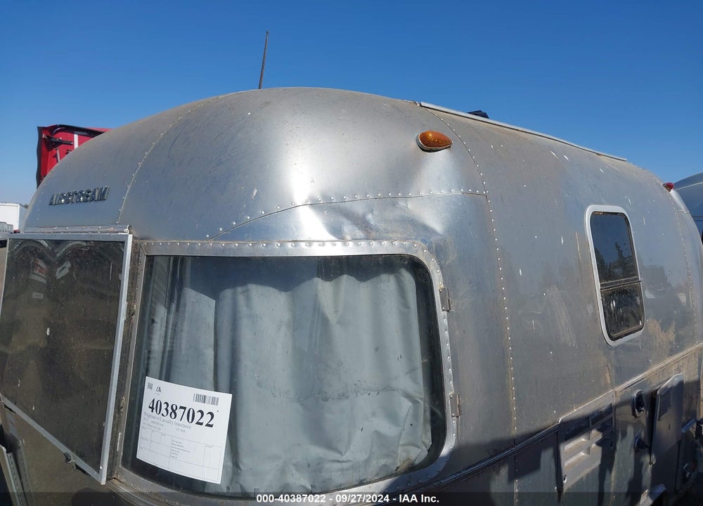 2015 AIRSTREAM OTHER VIN: 1STHRAC15FJ532822