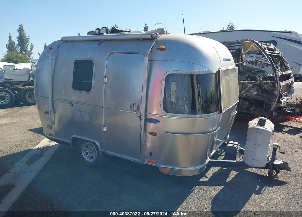 2015 AIRSTREAM OTHER VIN: 1STHRAC15FJ532822