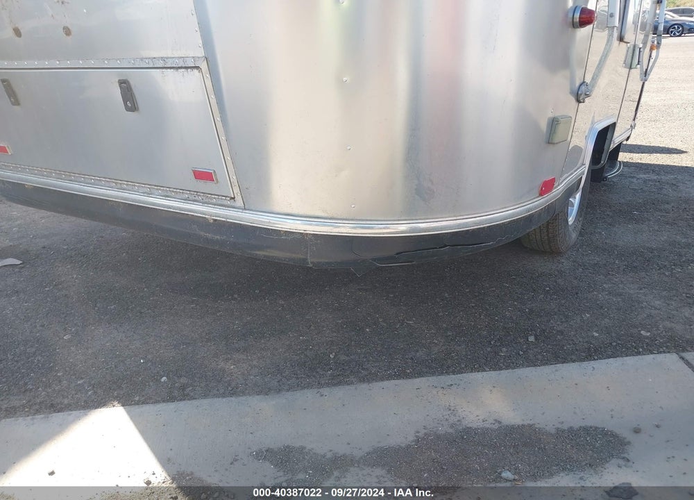 2015 AIRSTREAM OTHER VIN: 1STHRAC15FJ532822