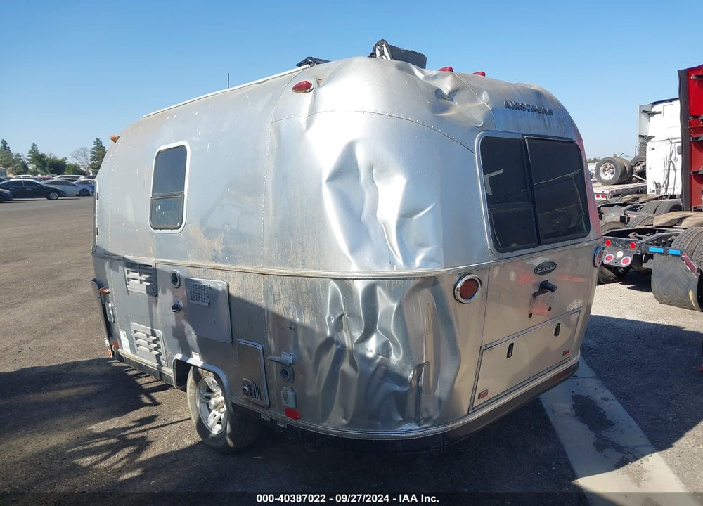 2015 AIRSTREAM OTHER VIN: 1STHRAC15FJ532822