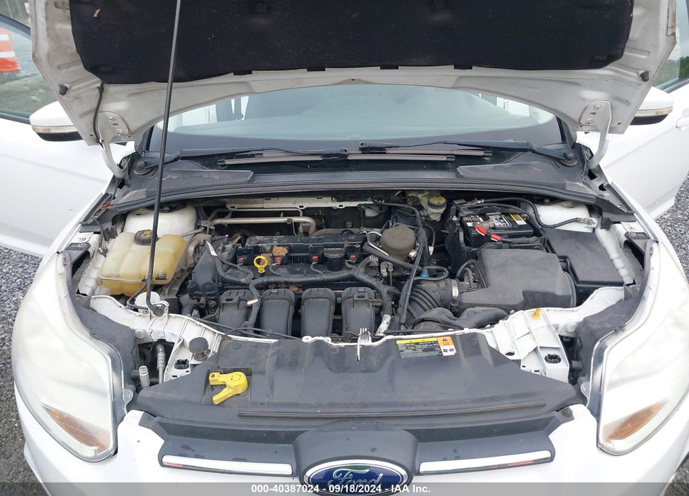 2014 FORD FOCUS SE VIN: 1FADP3F25EL194446