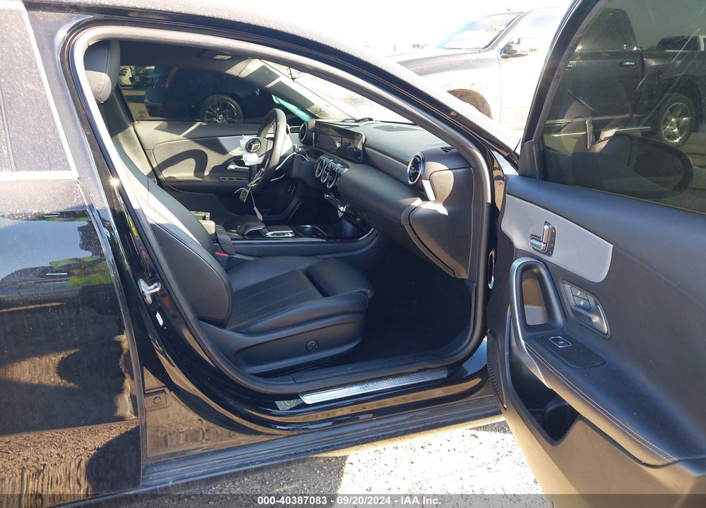 2019 MERCEDES-BENZ A 220 VIN: WDD3G4EB3KW020159
