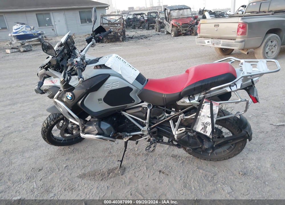 2020 BMW R 1250 GS ADVENTURE VIN: WB10J5307LZF79381