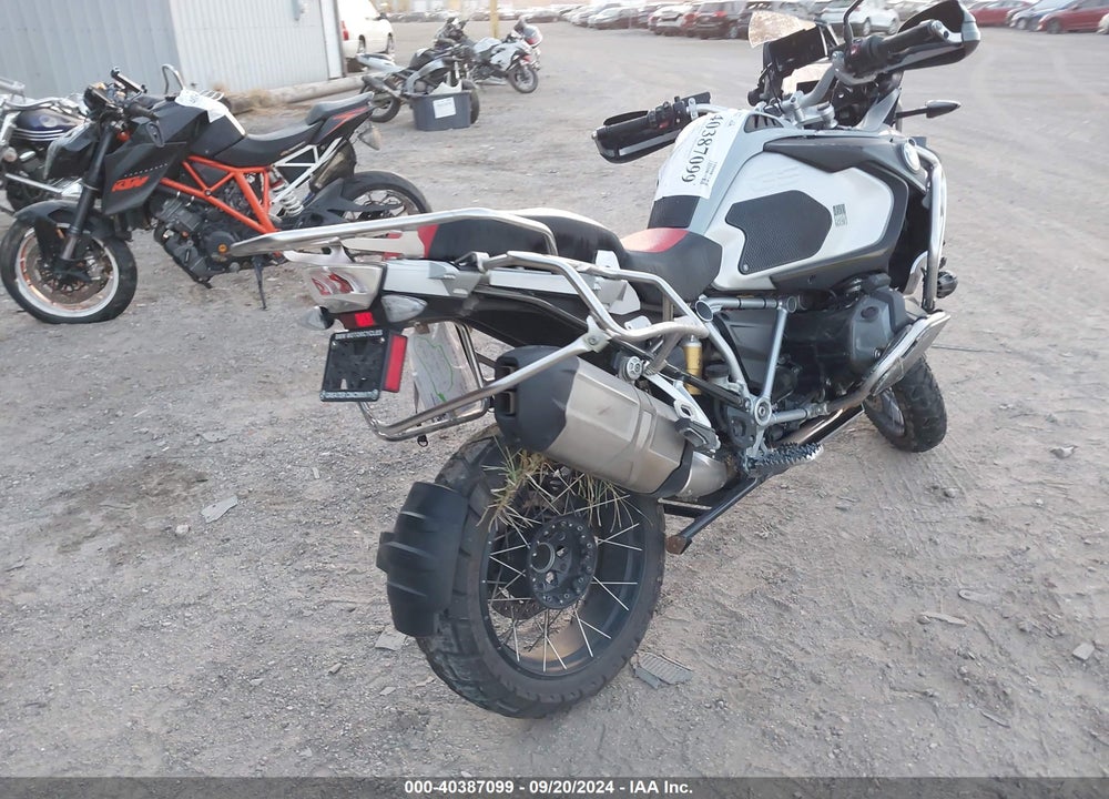 2020 BMW R 1250 GS ADVENTURE VIN: WB10J5307LZF79381