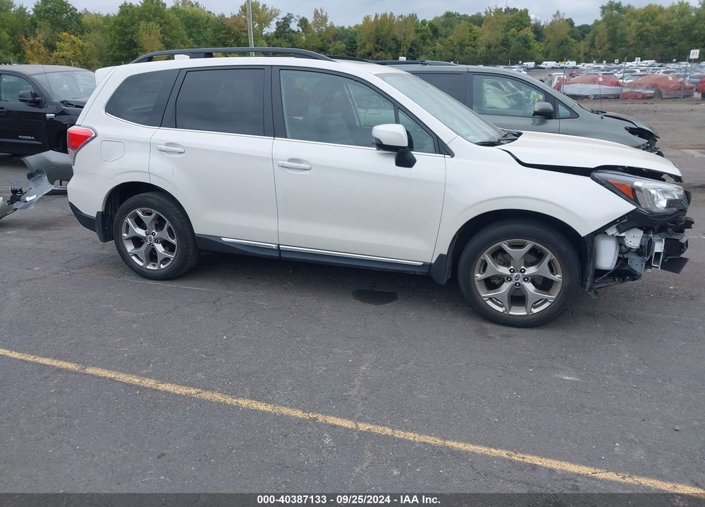 2018 SUBARU FORESTER 2.5I TOURING VIN: JF2SJAWC0JH592808