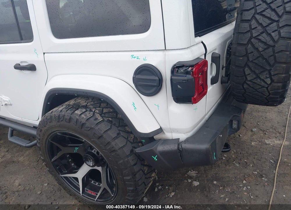 2021 JEEP WRANGLER UNLIMITED SAHARA 4X4 VIN: 1C4HJXEN4MW728131