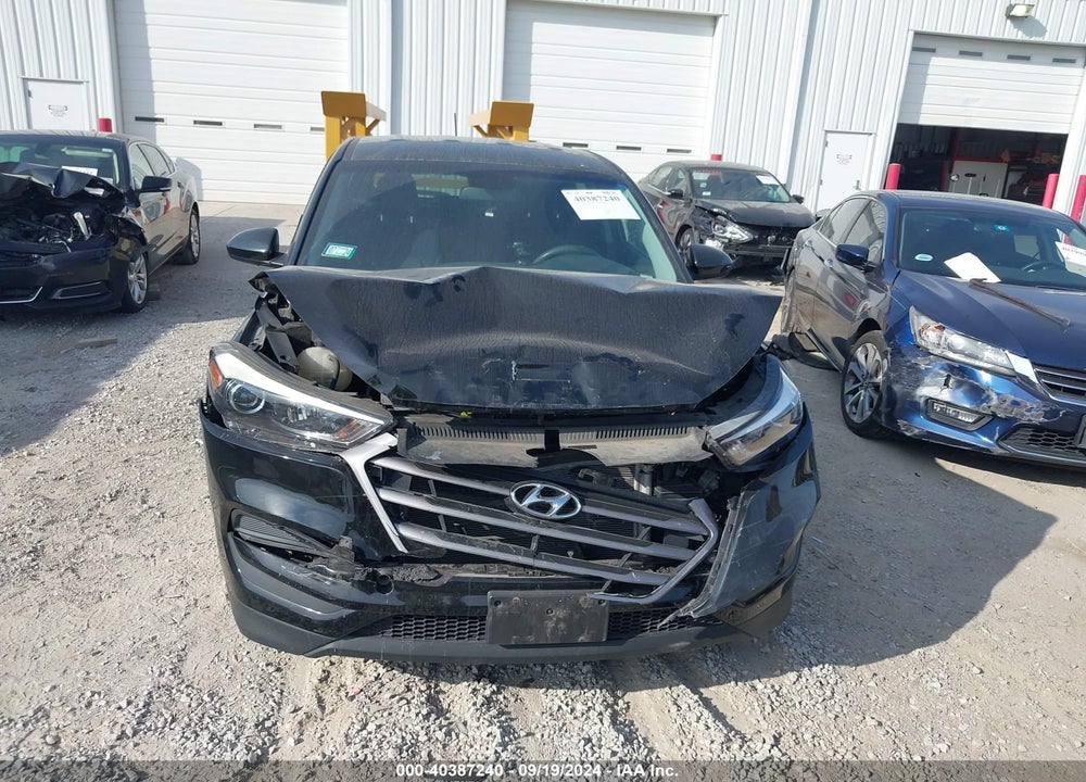 2016 HYUNDAI TUCSON SE VIN: KM8J23A45GU125172