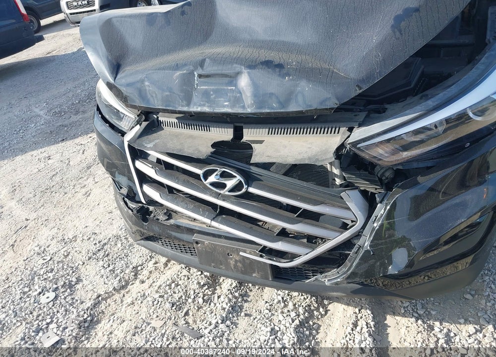 2016 HYUNDAI TUCSON SE VIN: KM8J23A45GU125172