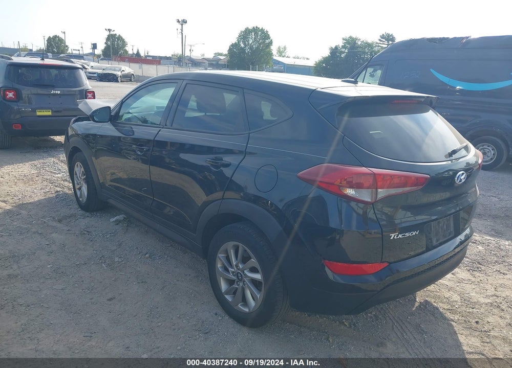 2016 HYUNDAI TUCSON SE VIN: KM8J23A45GU125172
