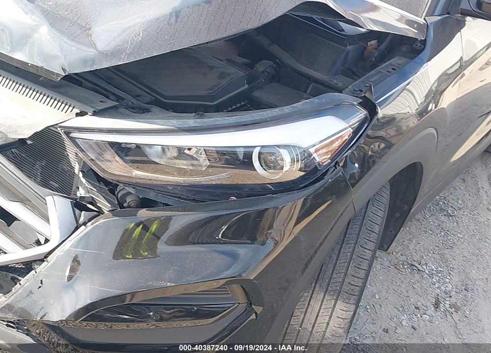 2016 HYUNDAI TUCSON SE VIN: KM8J23A45GU125172