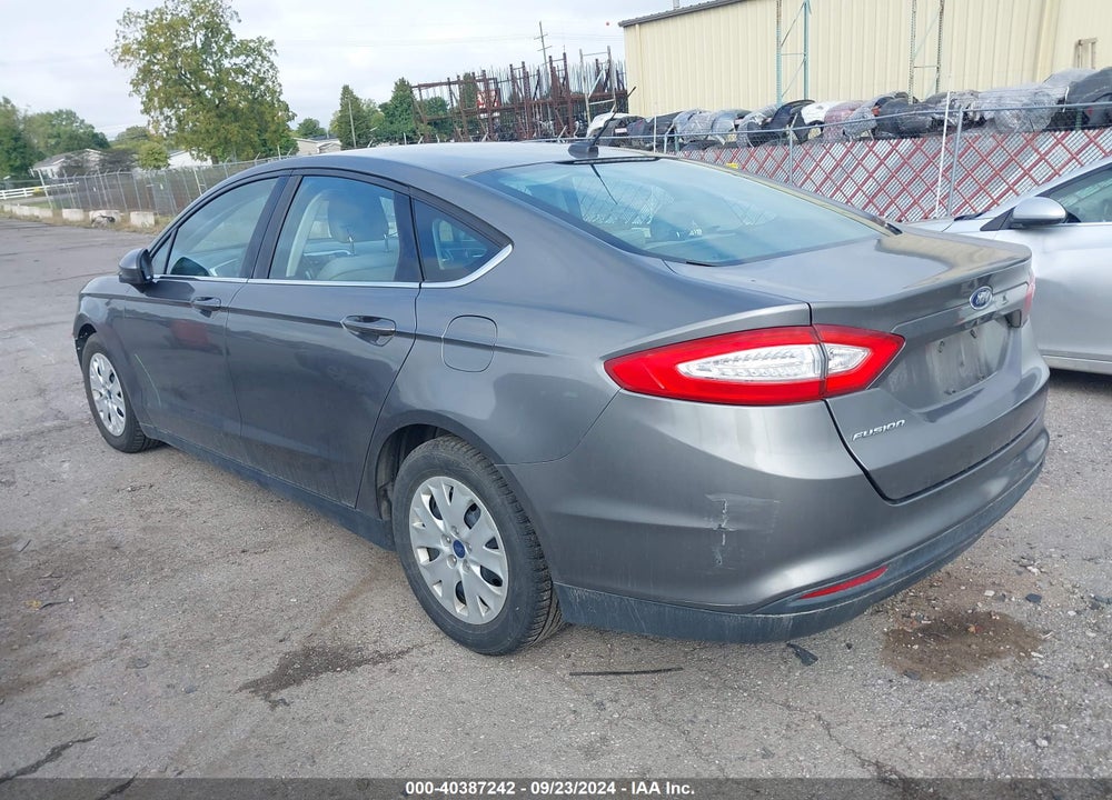 2013 FORD FUSION S VIN: 3FA6P0G72DR162684