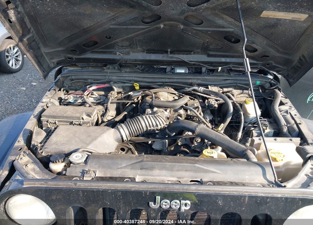 2011 JEEP WRANGLER UNLIMITED SPORT VIN: 1J4HA3H15BL529549