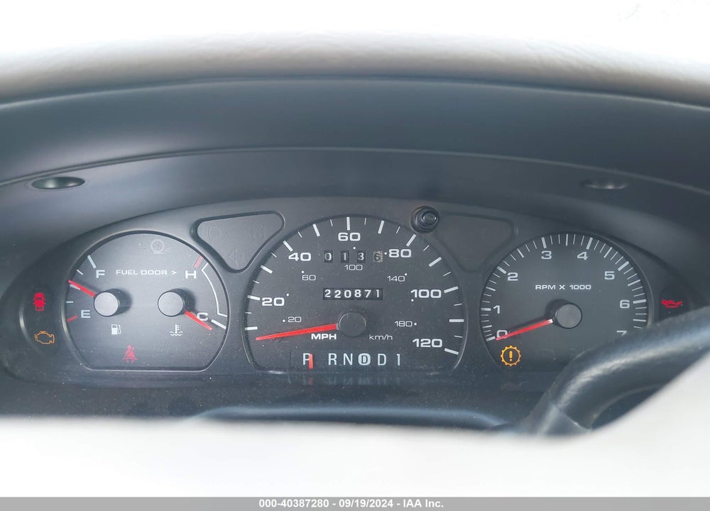 2001 FORD TAURUS SE VIN: 1FAFP53U71A107713