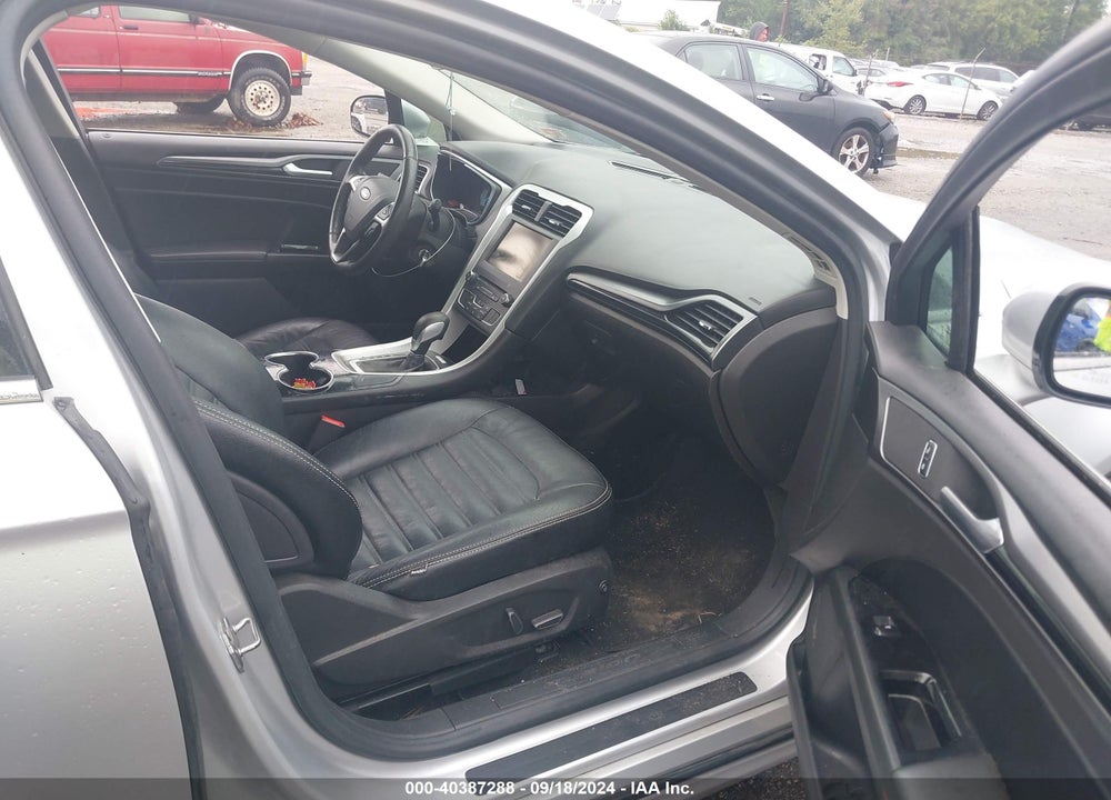 2016 FORD FUSION SE VIN: 3FA6P0HD9GR205684
