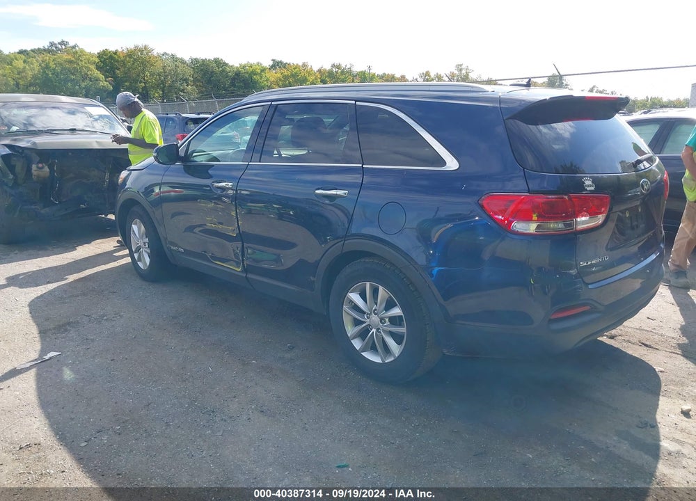 2017 KIA SORENTO 3.3L LX VIN: 5XYPGDA56HG322076