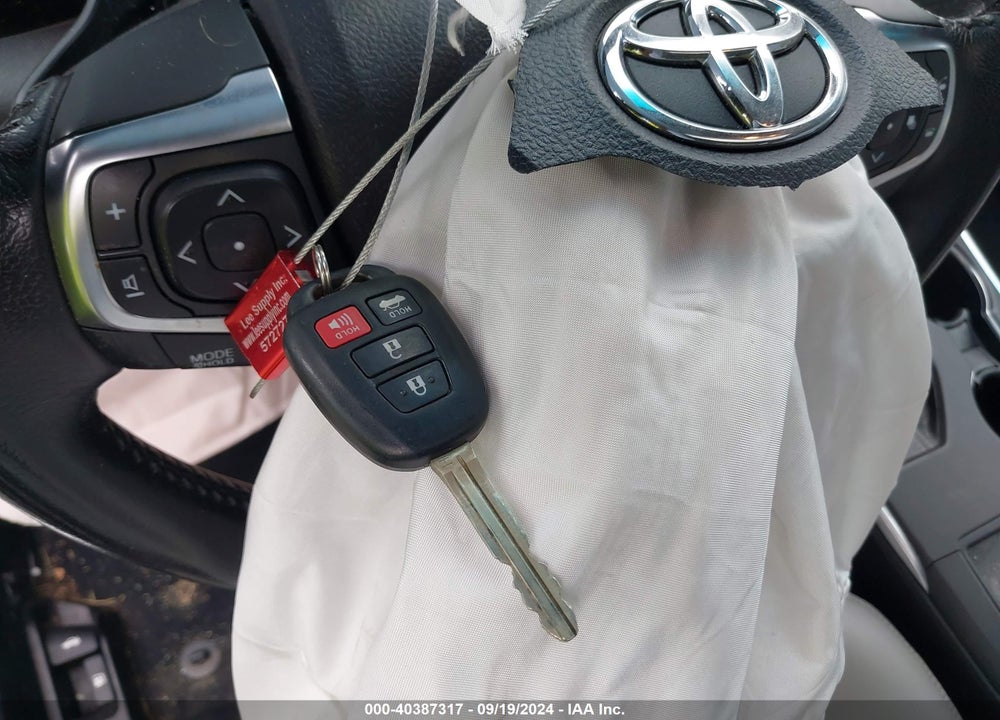 2016 TOYOTA CAMRY SE VIN: 4T1BF1FK6GU192108