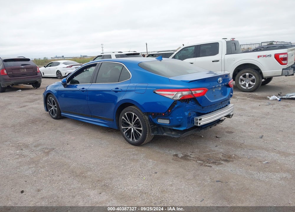 2019 TOYOTA CAMRY SE VIN: 4T1B11HK4KU186604