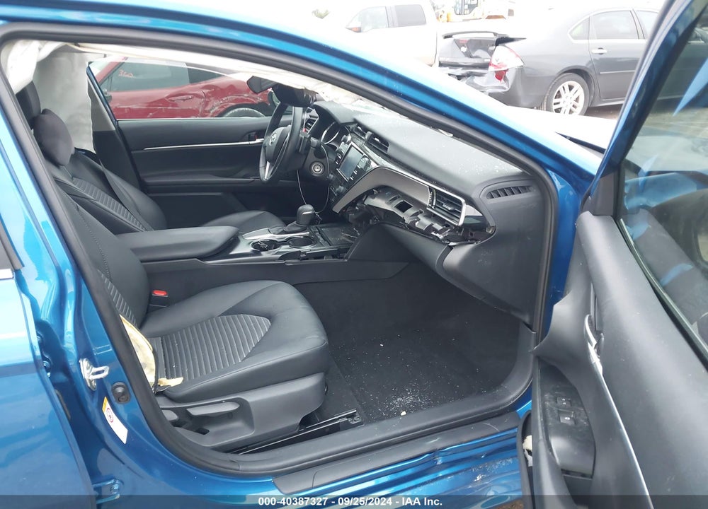 2019 TOYOTA CAMRY SE VIN: 4T1B11HK4KU186604