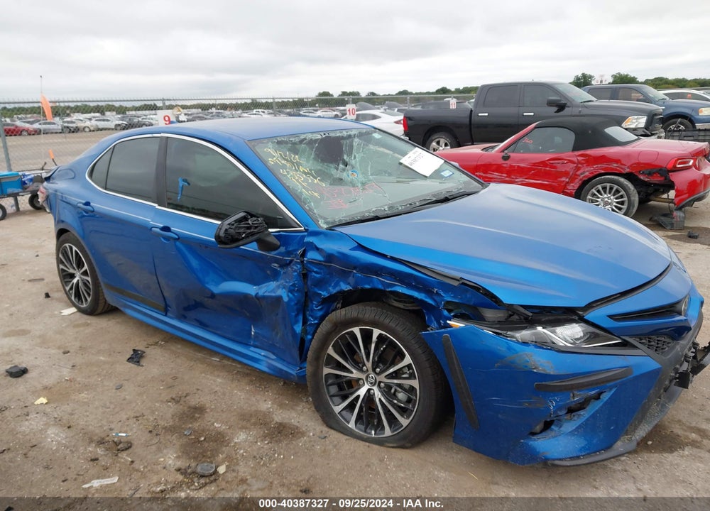 2019 TOYOTA CAMRY SE VIN: 4T1B11HK4KU186604
